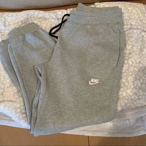 Nike Men’s Fleece Jogger Pants